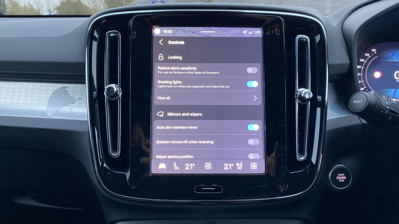 Volvo XC40 2.0 B3P Plus Black Edition 5dr Auto Petrol Estate